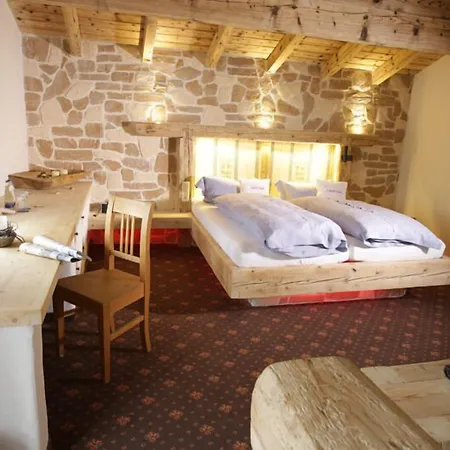 Konukevi Garni Eder Gmund am Tegernsee